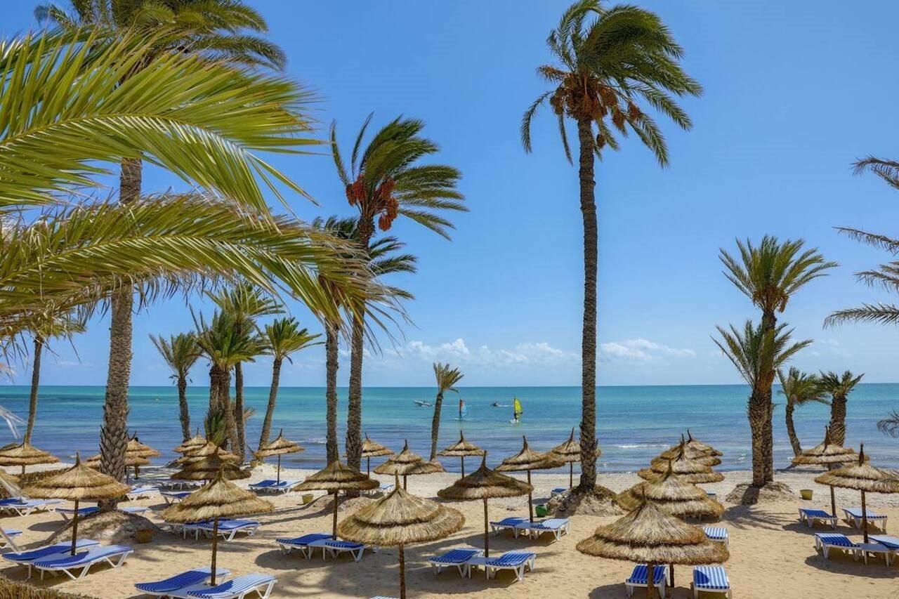 Hari Club Beach Resort Aghīr Eksteriør billede