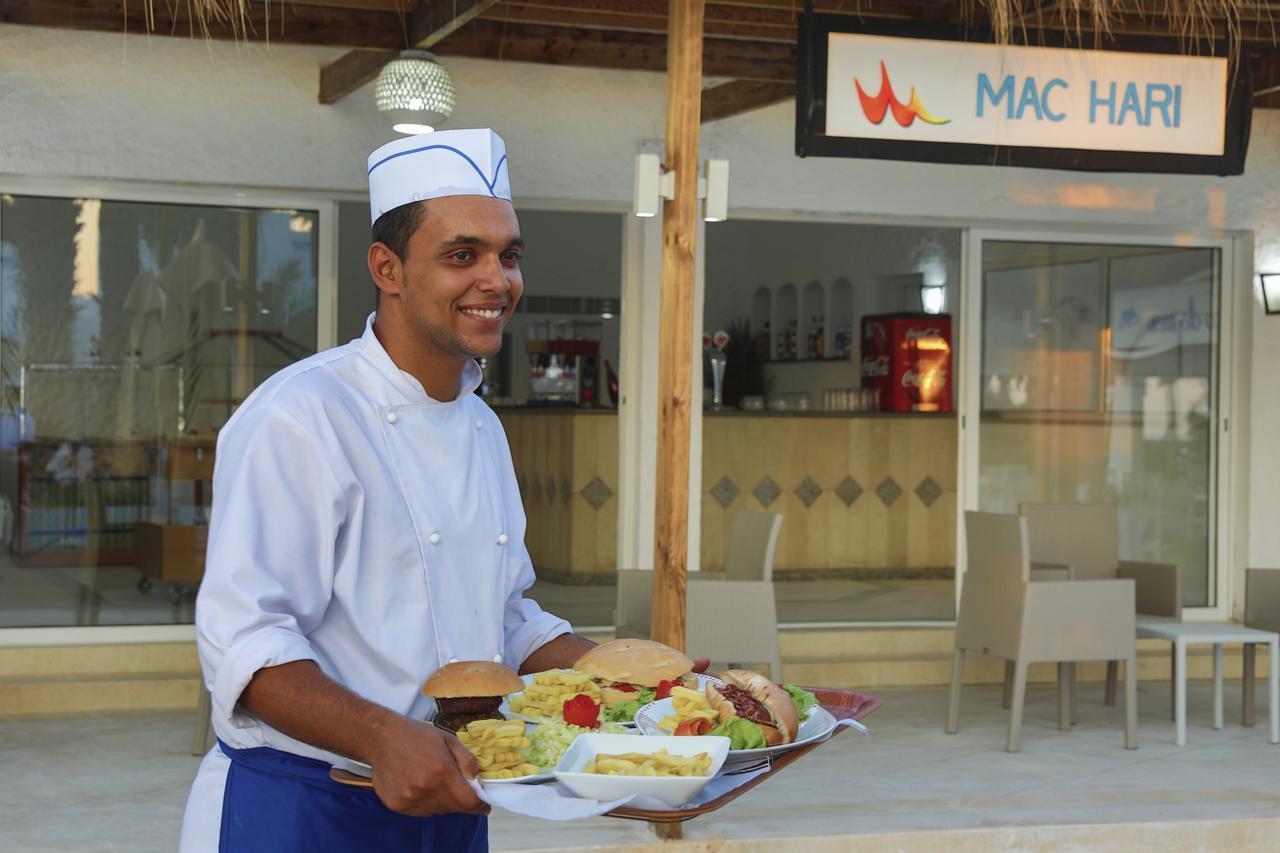 Hari Club Beach Resort Aghīr Eksteriør billede