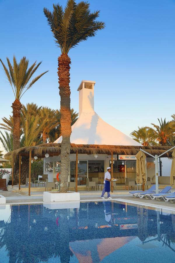 Hari Club Beach Resort Aghīr Eksteriør billede