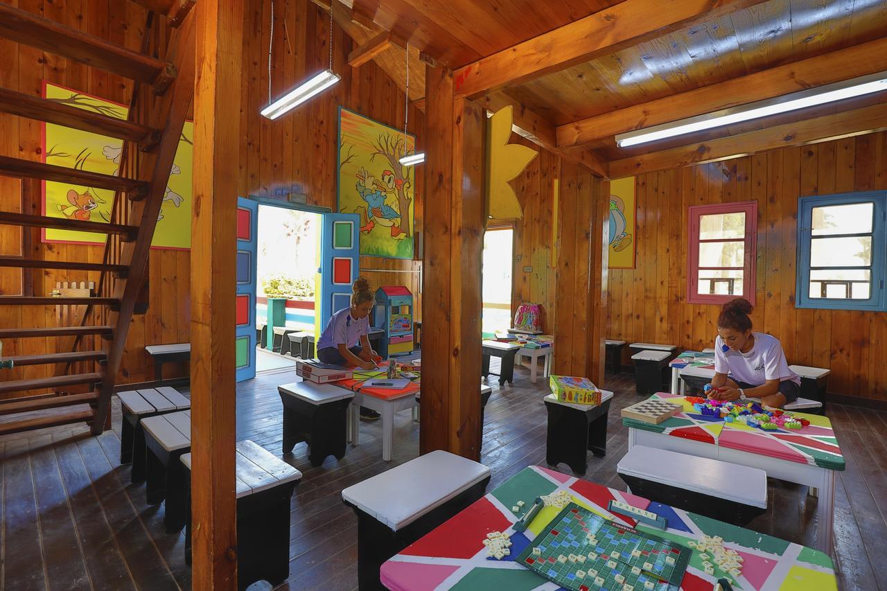 Hari Club Beach Resort Aghīr Eksteriør billede